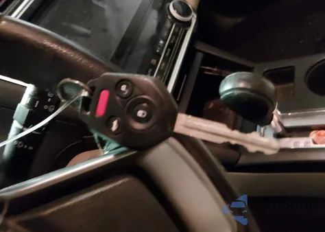 2018 Subaru Outback 2.5I Premium z USA, uszkodzony, nr VIN 4S4BSACC1J3339263